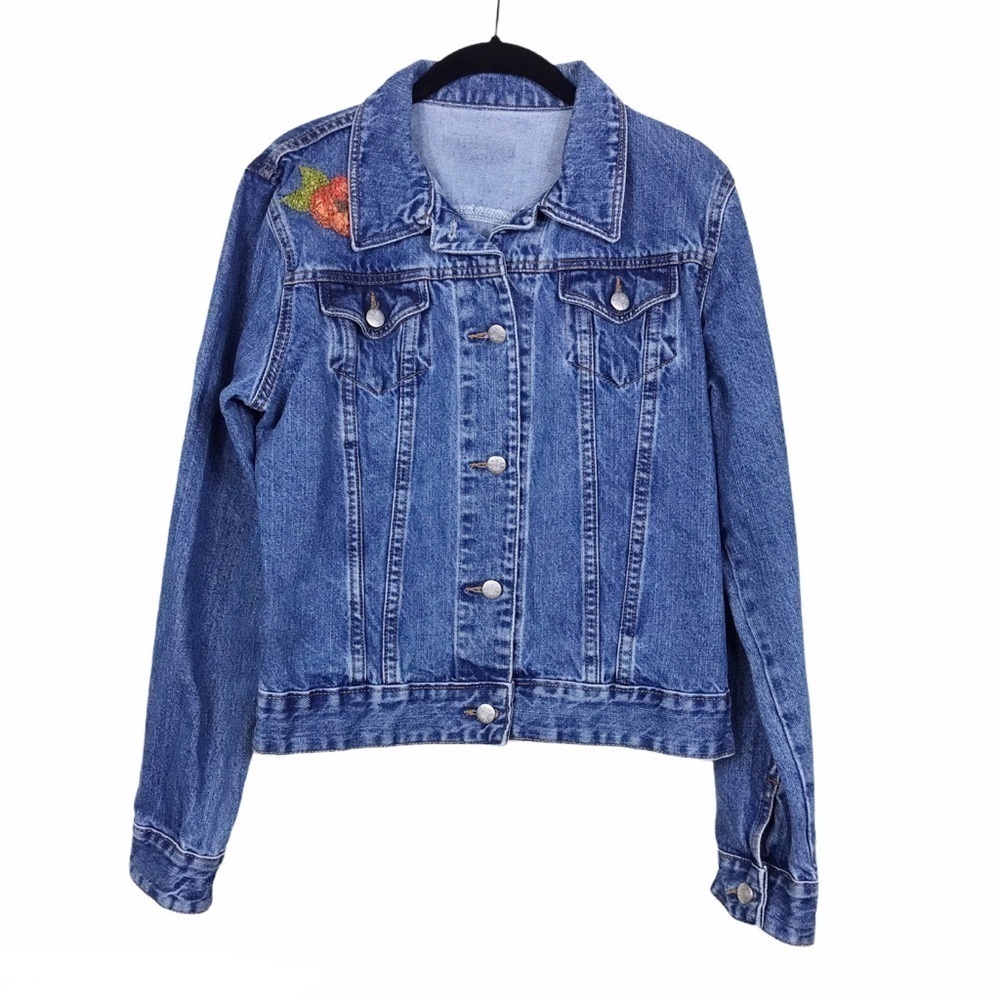 Zena Floral Embroidered Denim Trucker Jacket M